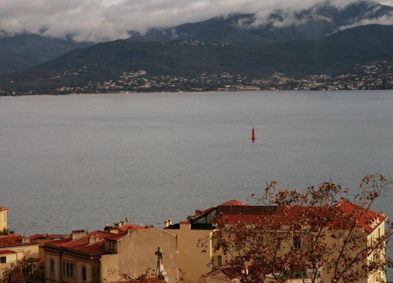 Hotel Albion Ajaccio  Exterior photo